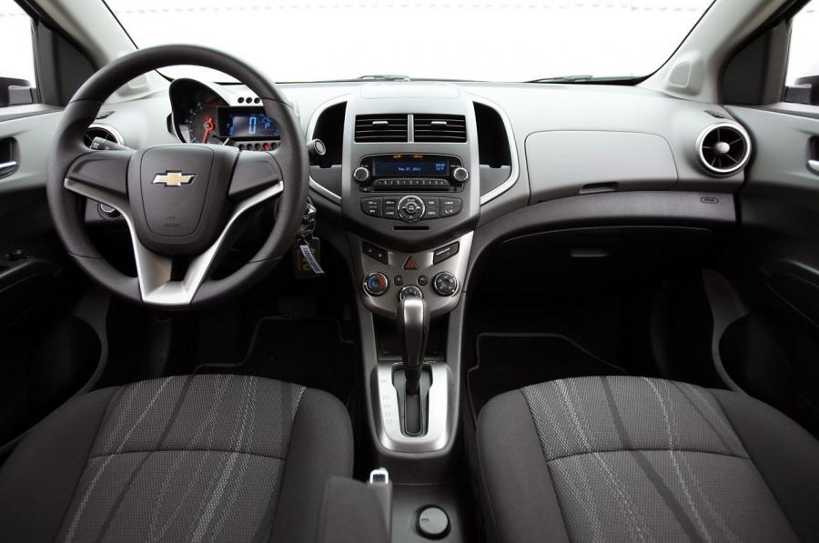  Chevrolet Sonic 2012 года  (фото 23 из 66)